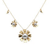 Mayfer, Collar Dorado con Diseño de Flores.