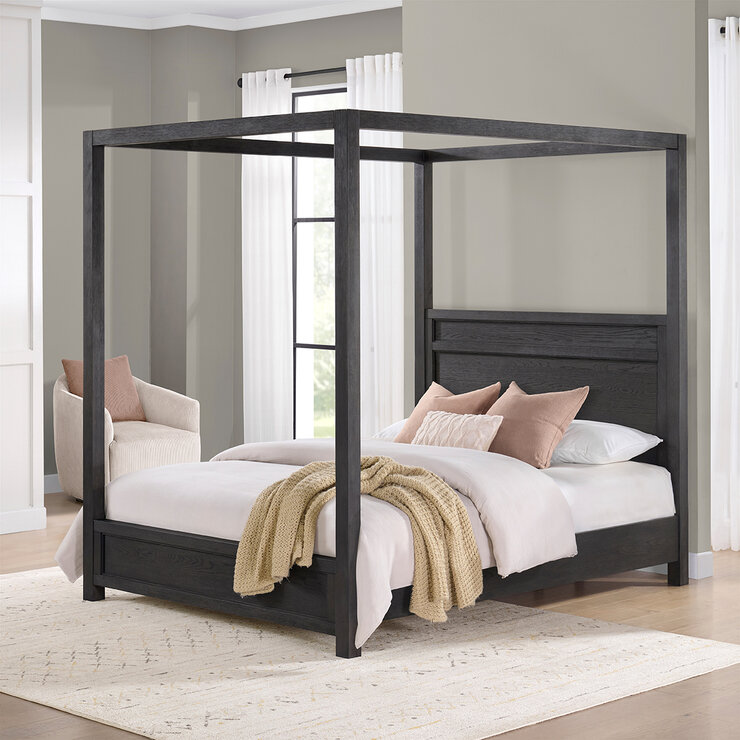 Universal Broadmoore, Cama Tamaño Queen Con Dosel Universal Broadmoore, Cama Tamaño Queen Con Dosel