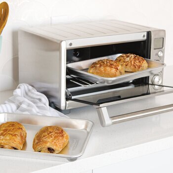 Nordic Ware Juego de 4 Charolas