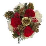 Bouquet Navidad, Caja Blanca Listón de Terciopelo Rojo/Dorado Bouquet Navidad, Caja Blanca Listón de Terciopelo Rojo/Dorado