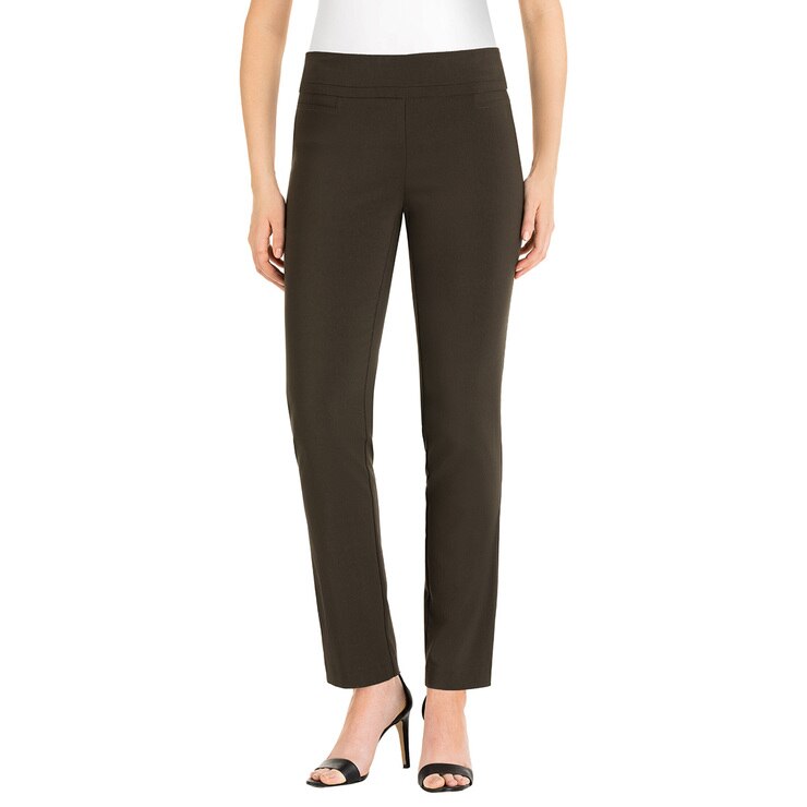 Hilary Radley, pantalón Costco México