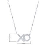 Collar de Diamantes 0.18ctw, con Dije de 'XO', Oro Blanco 14K Collar de Diamantes 0.18ctw, con Dije de 'XO', Oro Blanco 14K