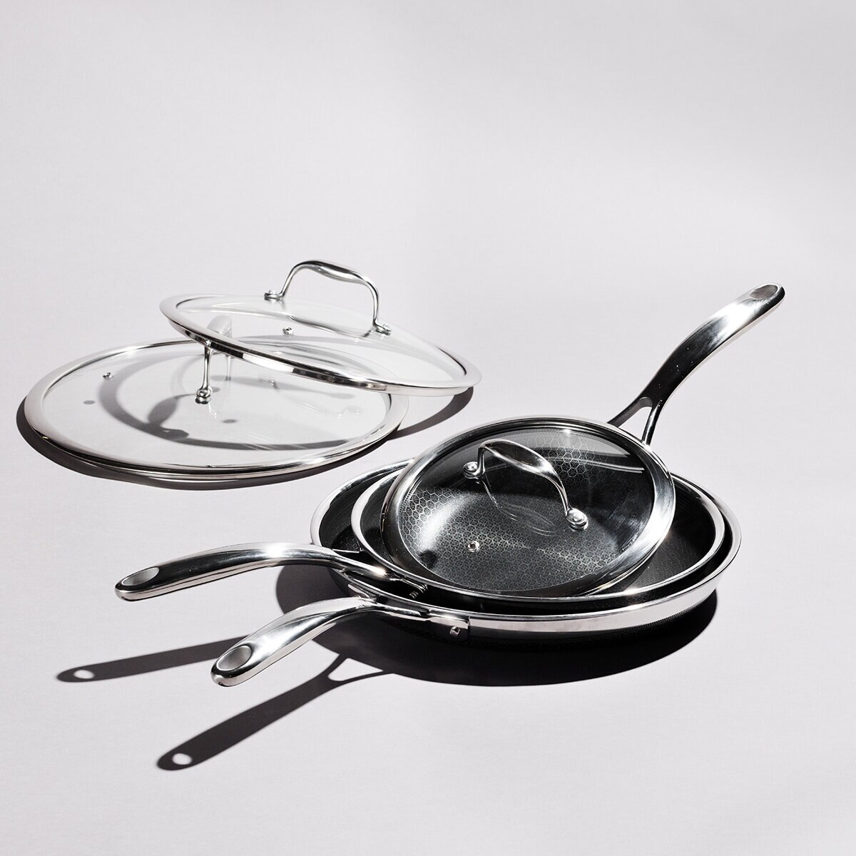 Hexclad, Batería de Cocina de 7 Piezas Con Comal Hexclad, Batería de Cocina de 7 Piezas Con Comal