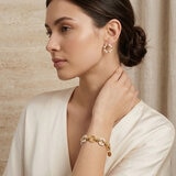 Mayfer, Juego de Pulsera y Aretes con Baño de Oro y Perlas de Río