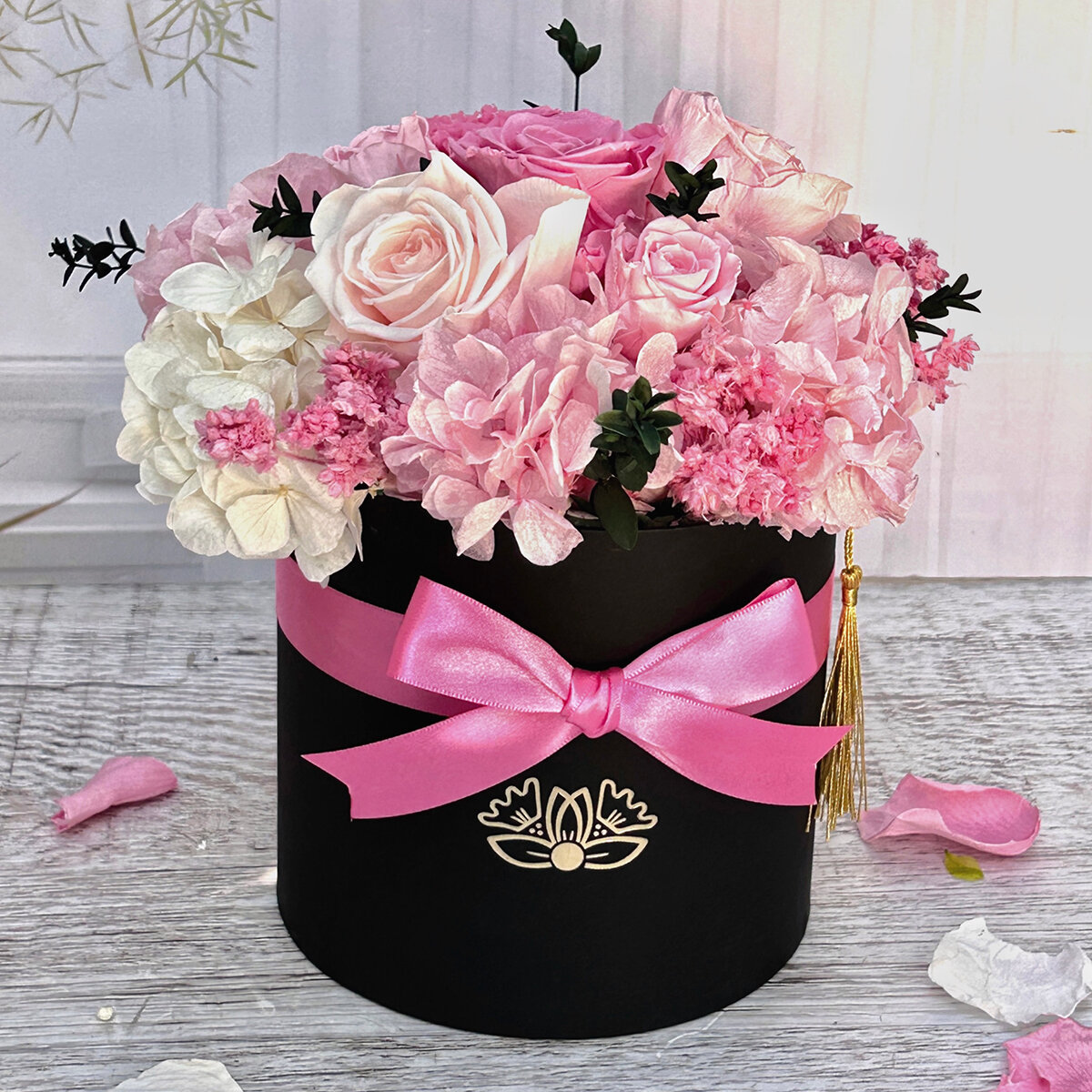 Alive, Bouquet Mix Rosa, Caja Negra, Duración 6 Meses. Alive, Bouquet Mix Rosa, Caja Negra, Duración 6 Meses.