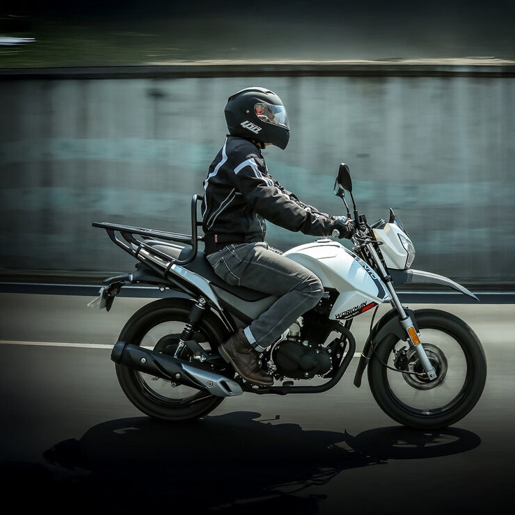 Vento Motocicleta Workman 250cc Blanco
