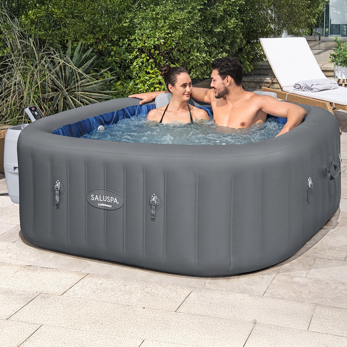 Saluspa Spa Inflable Coronado para 4-6 personas