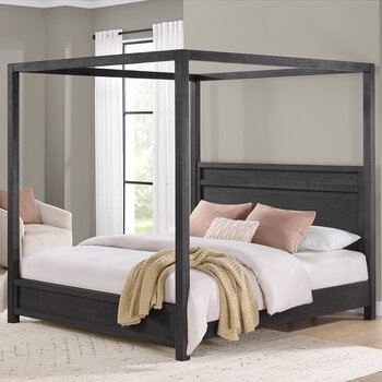Universal Broadmoore, Cama Tamaño King Con Dosel