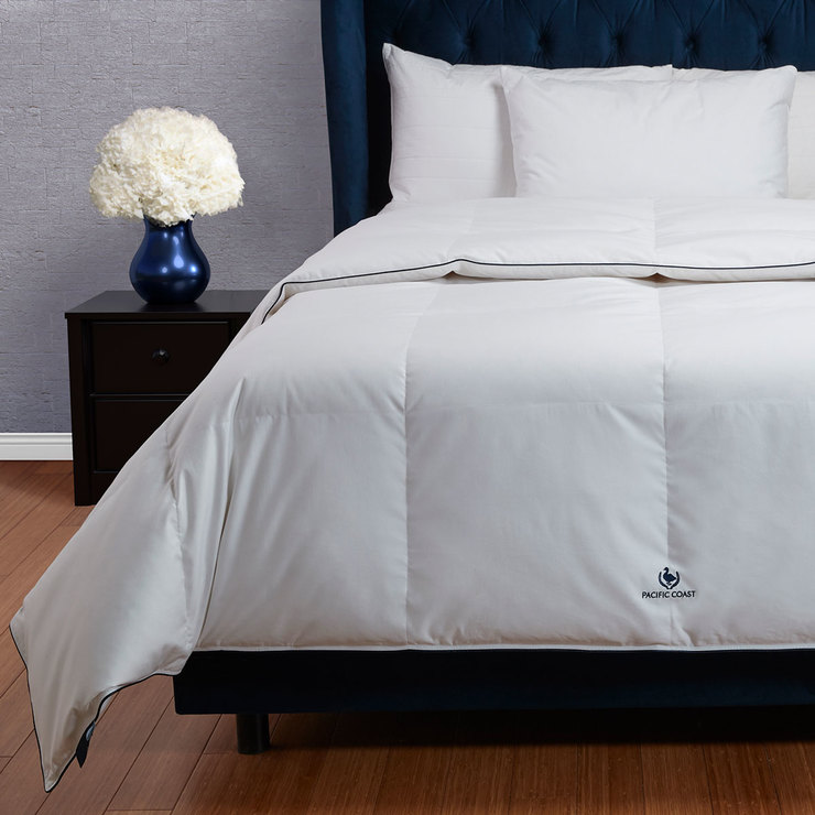 Pacific Coast, Edredón de Pluma de Ganso Húngaro, King Size Costco México