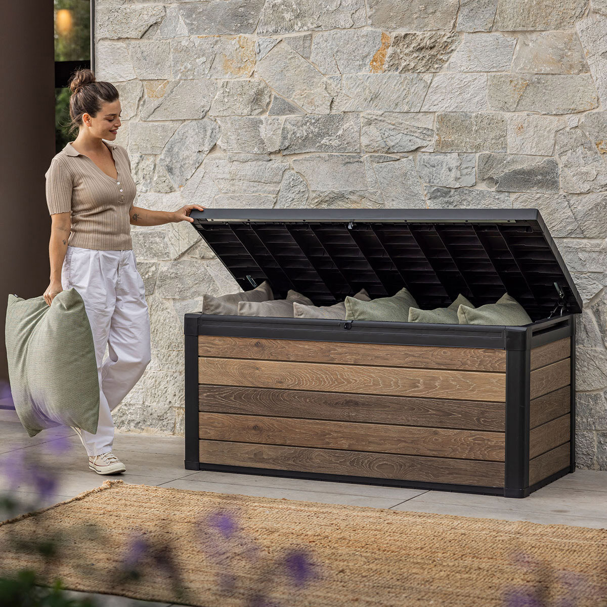 Keter, Signature Collection Caja de Almacenamiento de 567 litros Keter, Signature Collection Caja de Almacenamiento de 567 litros