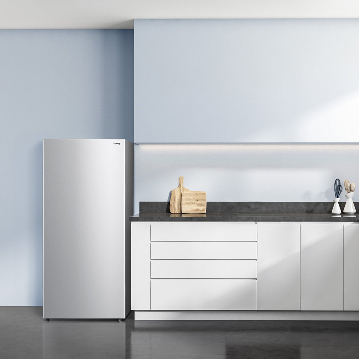 Danby Congelador Vertical 6.64'