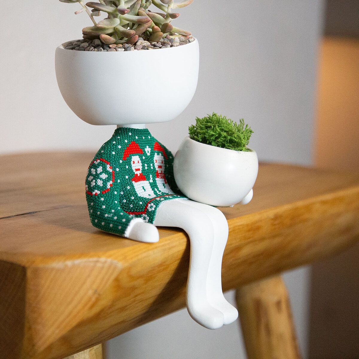 Estudio Floga, Robert Set de 2 Macetas estilo Huichol de Sueter Navideño