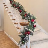 9' Guirnalda Pre-iluminada con Luces LED Centelleantes - Rojo