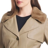 Vince Camuto Gabardina para Dama Café Extra Grande