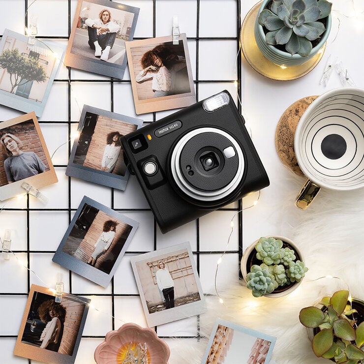 Fujifilm Cámara Instax SQUARE SQ40 + Accesorios Fujifilm Cámara Instax SQUARE SQ40 + Accesorios