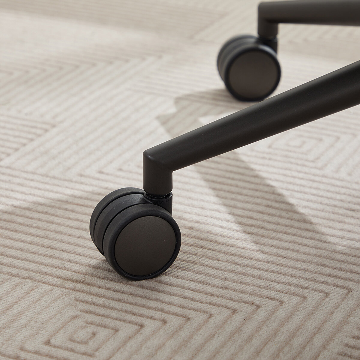 Elle Decor, Silla de Oficina Entrecruzada