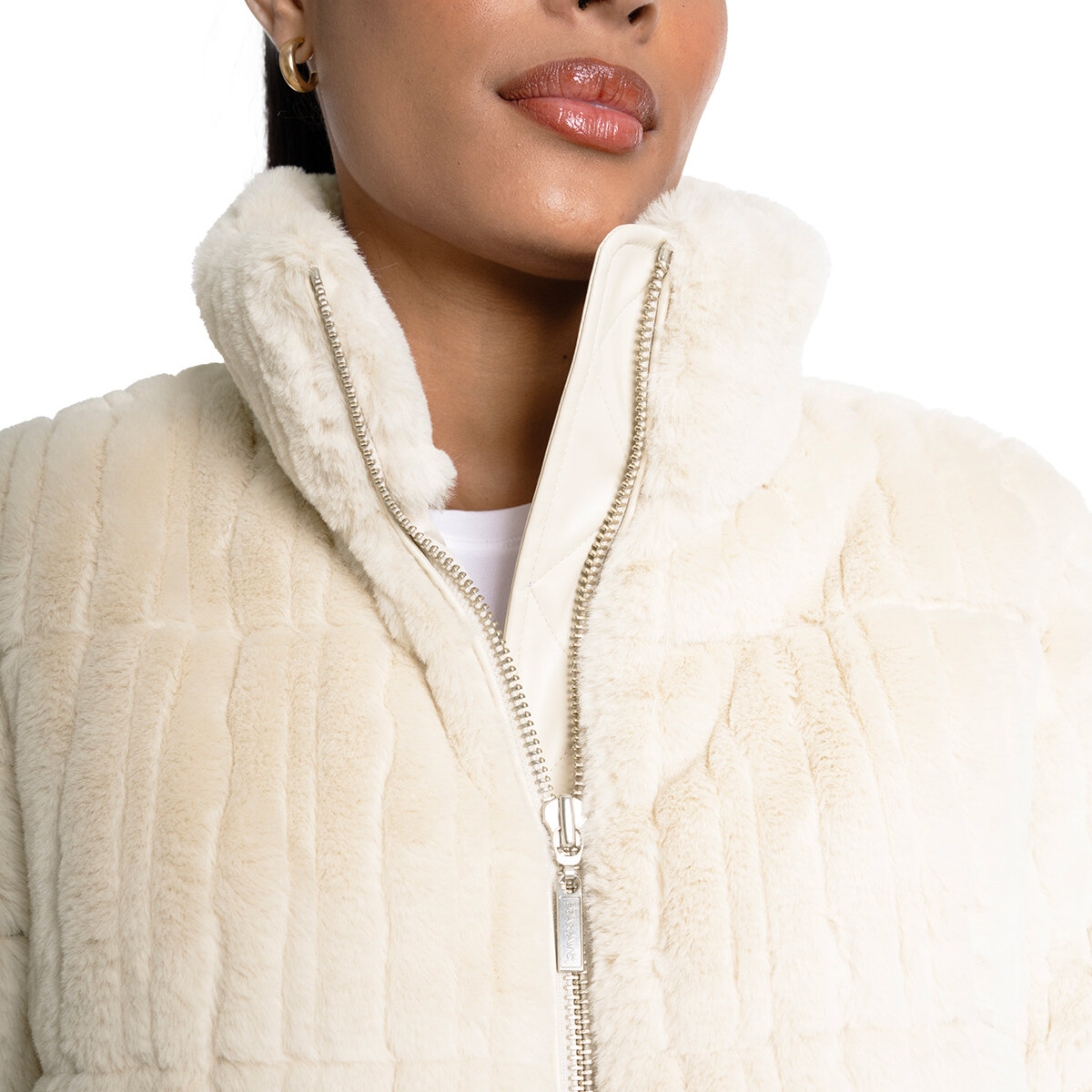 Bearpaw Chamarra para Dama Crema EE Grande