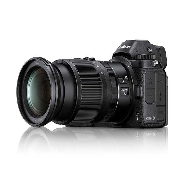 Cámara Nikon mirrorless Z6 con lente 2470mm f/4S Costco México