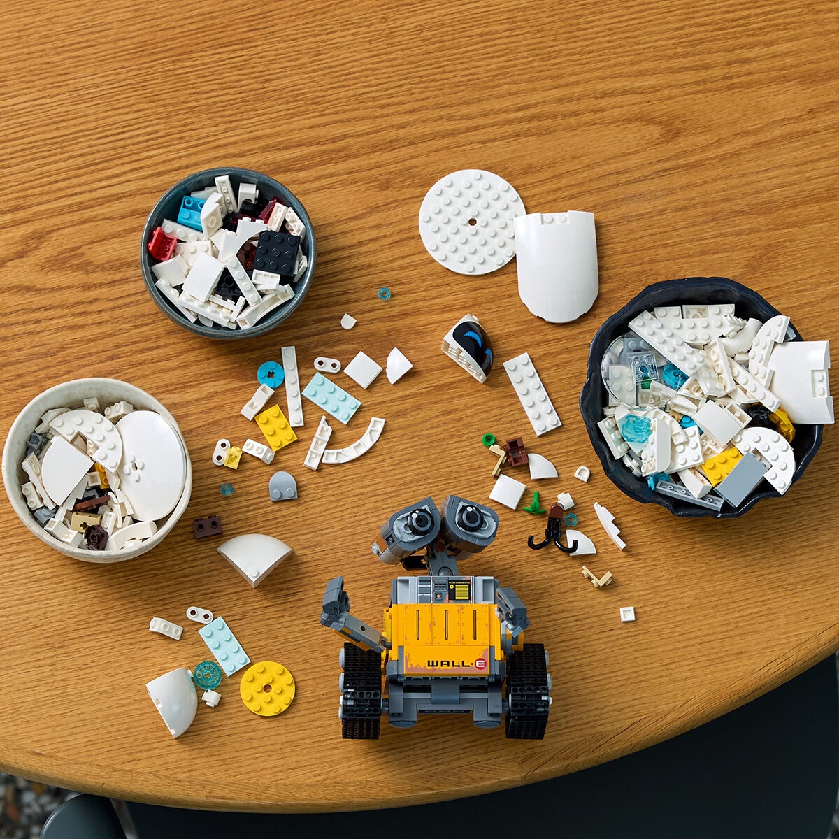 LEGO Disney Wall-E & Eve