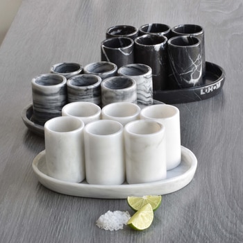 Luhom, Set de Tequileros y Base de Mármol 6 Piezas Varios Colores