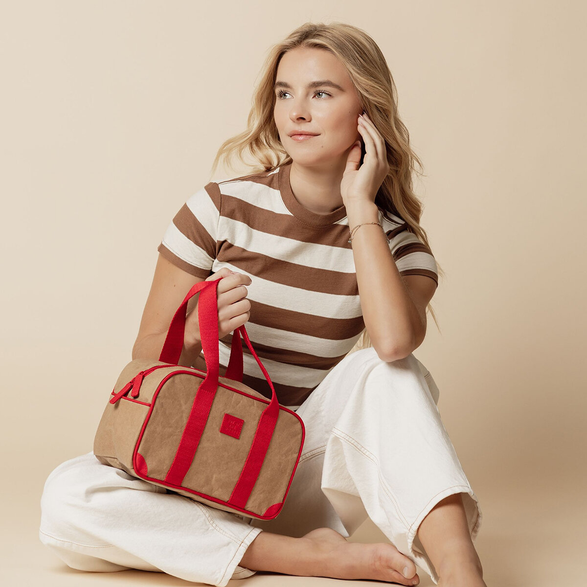 Out Of The Woods Lonchera On The Move