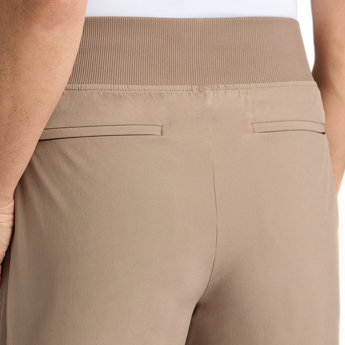 Kirkland Signature Pantalones para Dama Café Extra Grande