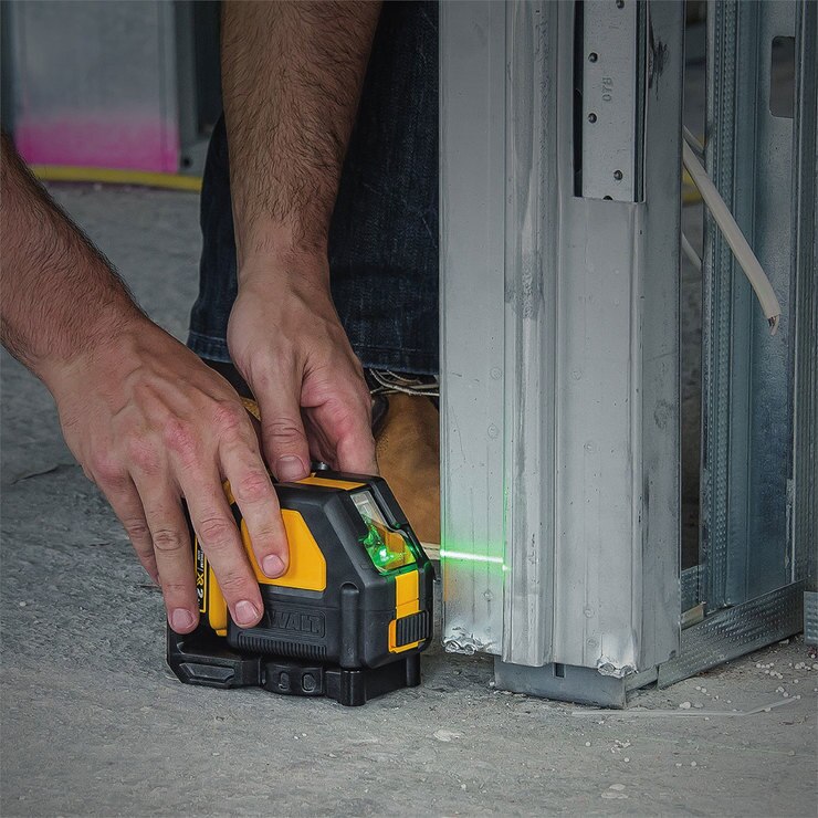 DeWalt, Láser Autonivelante Línea Verde 12V 100 pies Costco México