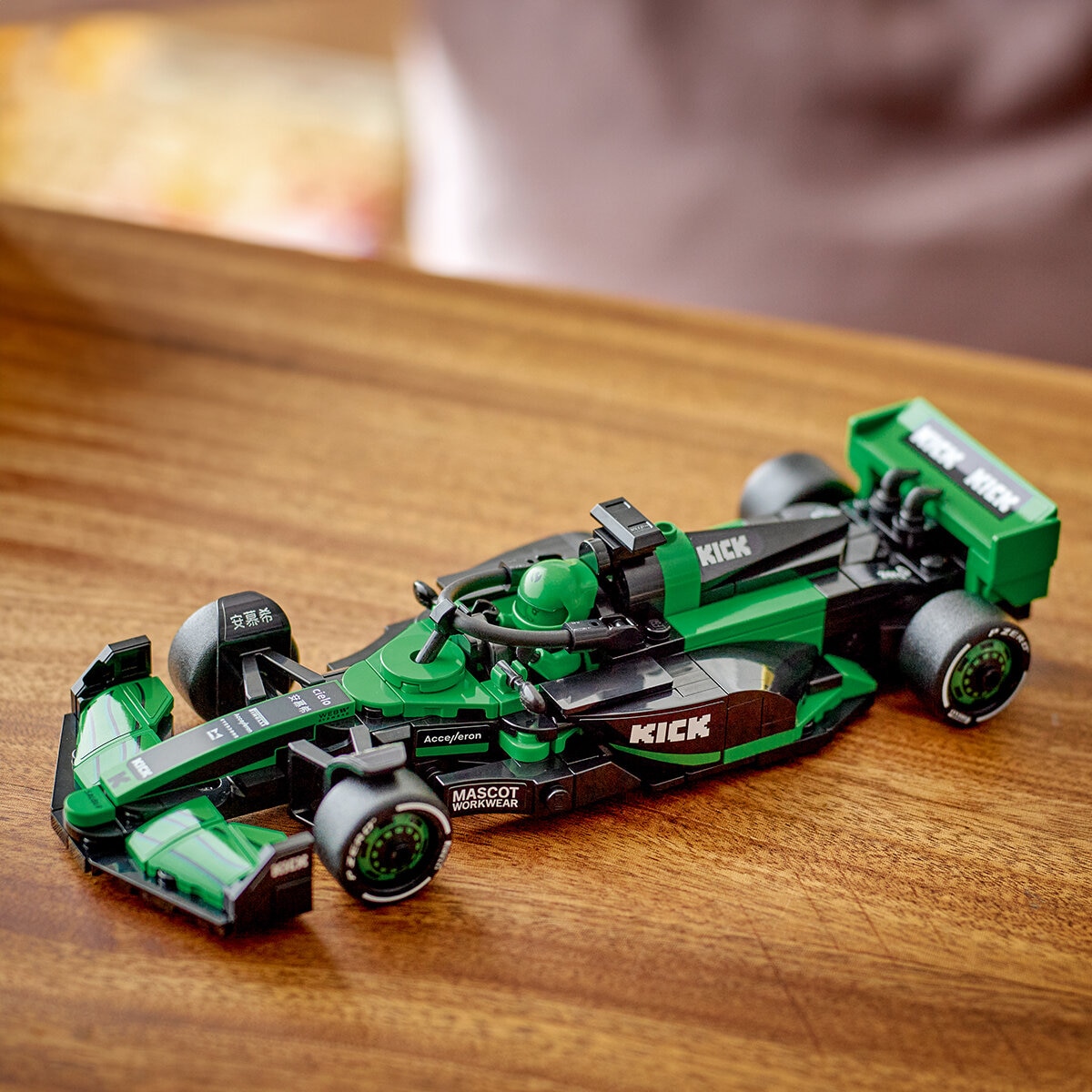 LEGO Speed Champions KICK Sauber F1