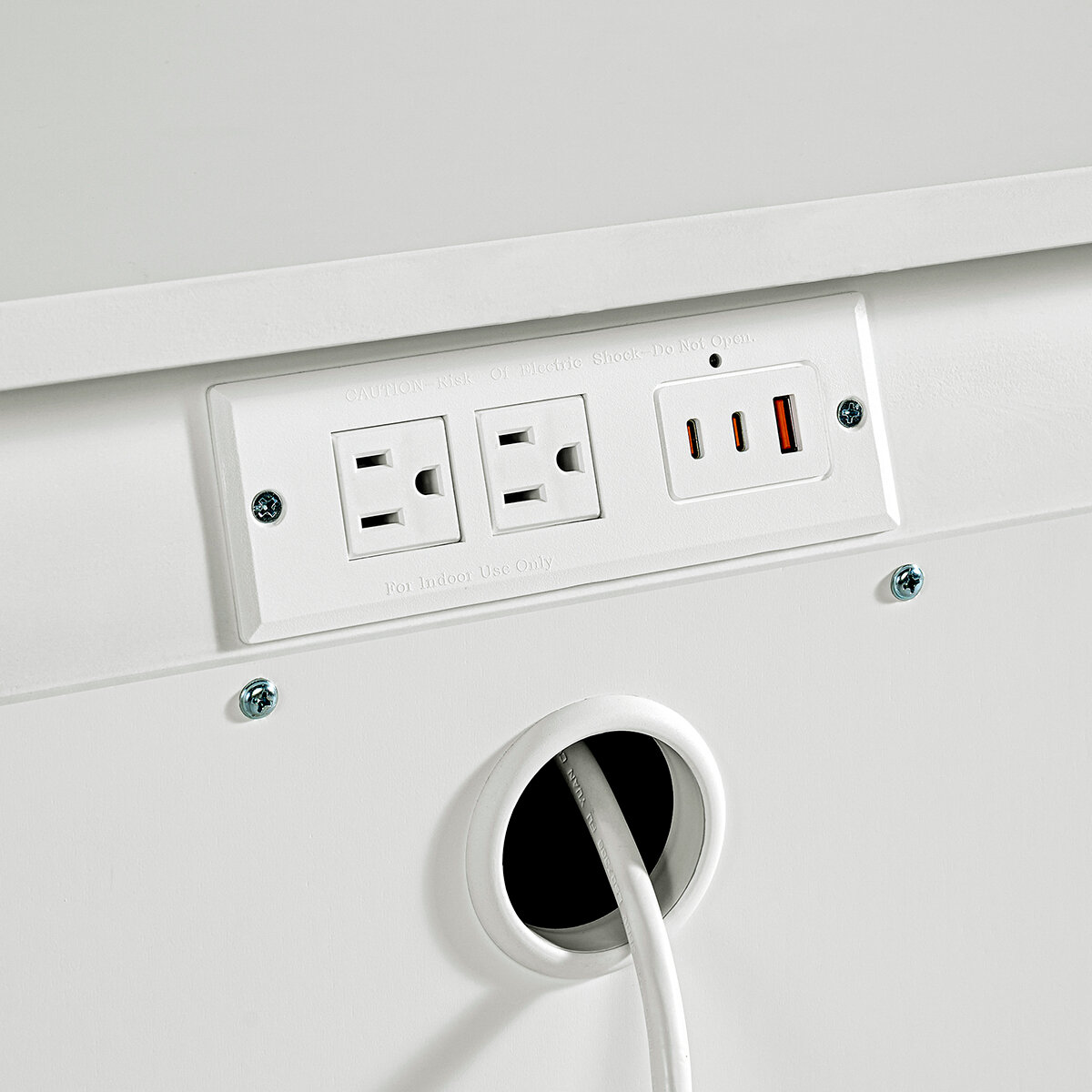 Universal Brooadmore, Rose, Mesa de Noche Universal Brooadmore, Rose, Mesa de Noche