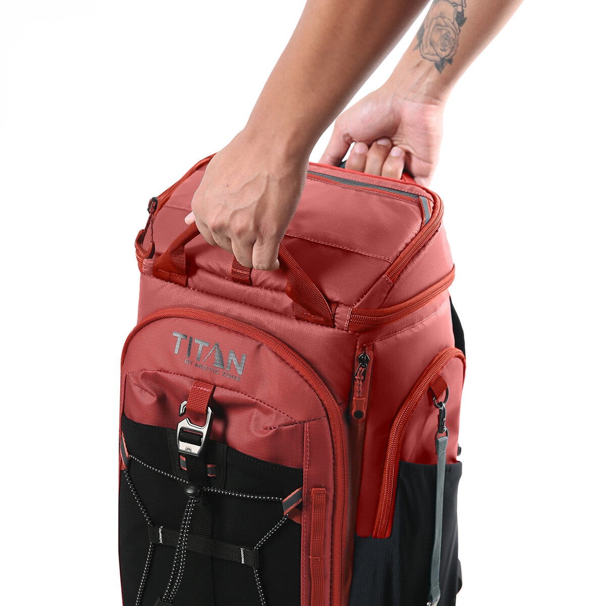 Titan Mochila Hielera para 26 Latas Deep Freeze Naranja