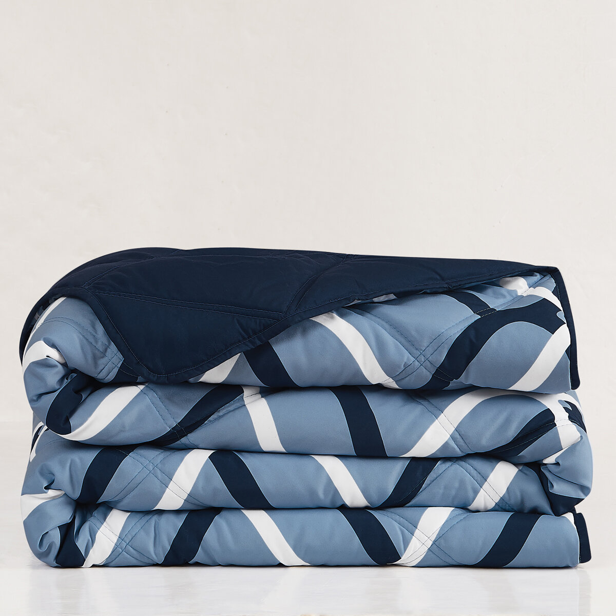 Seasons Collection Colcha Con Relleno Alternativo Tamaño Queen OGEE BLUE
