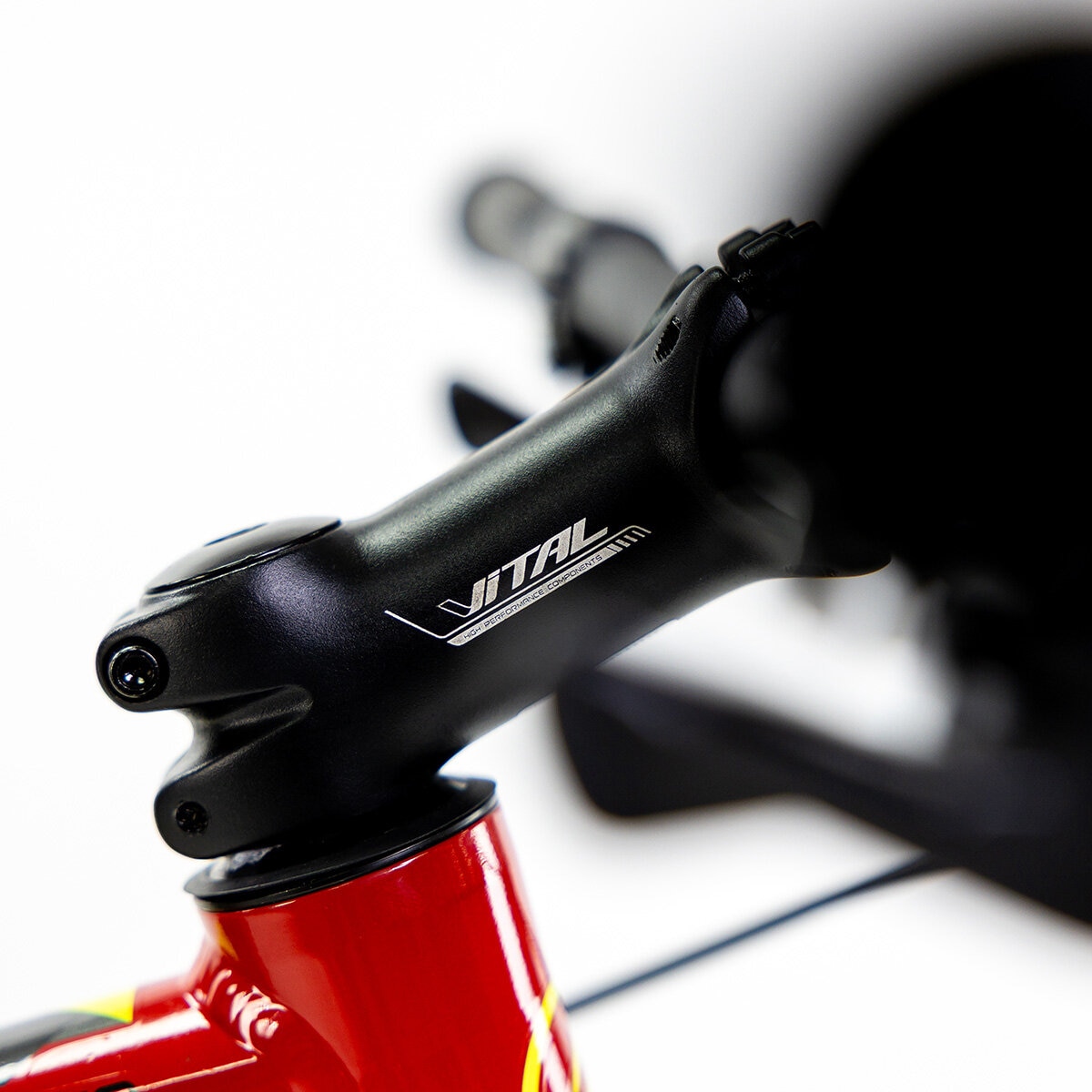 Bicicleta de Montaña R26 Alubike Sierra Slite Roja