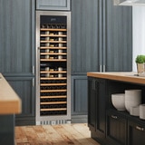 Wine Enthusiast Cava de Vinos 150 Botellas
