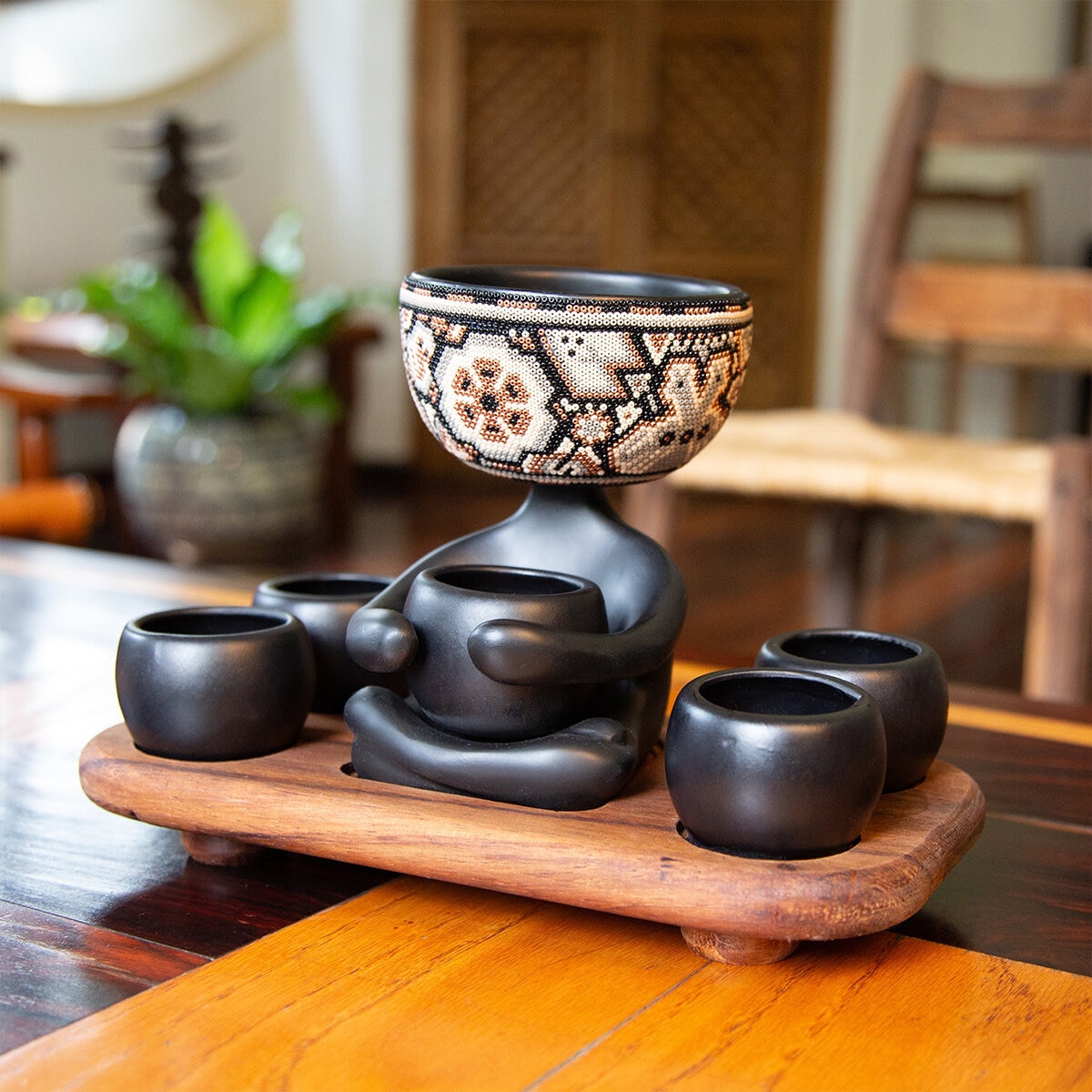 Estudio Floga, Robert Maceta con Mezcalero estilo Huichol