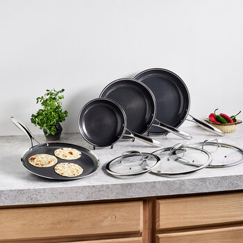 Hexclad, Batería de Cocina de 7 Piezas Con Comal