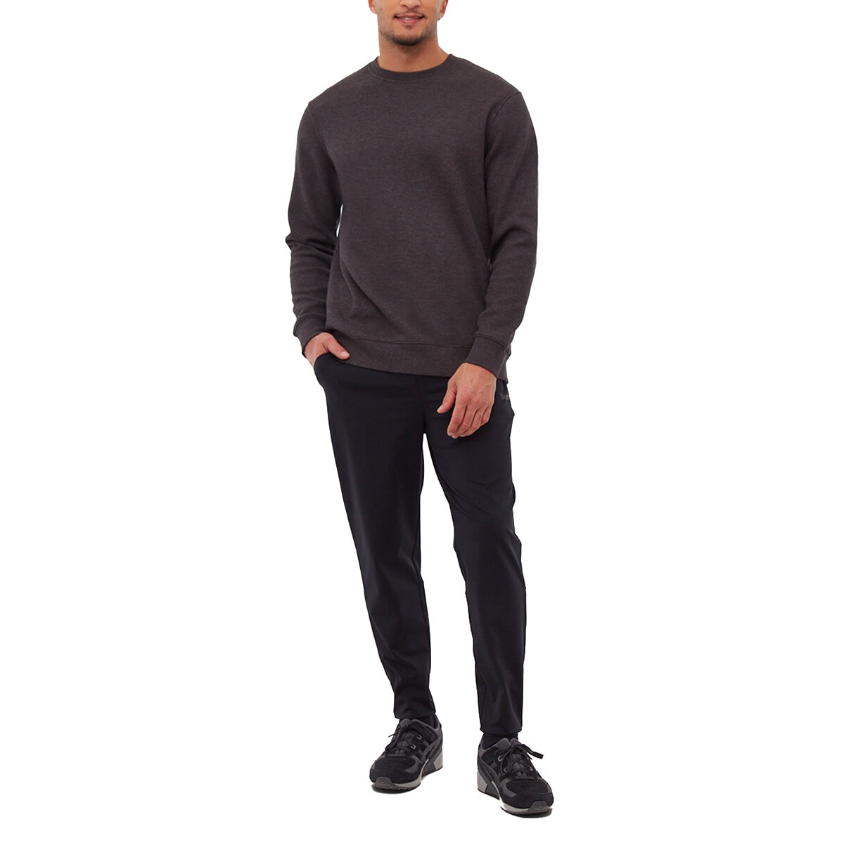 Bench Urbanwear Suéter para Caballero Varias Tallas y Colores Bench Urbanwear Suéter para Caballero Varias Tallas y Colores