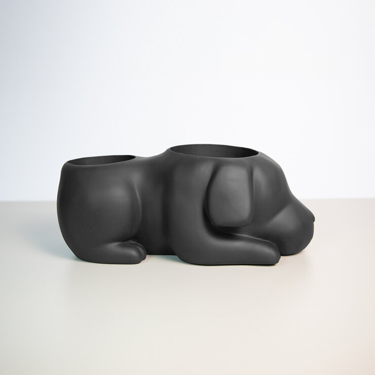 Estudio Floga, Molcas Maceta en Forma de Perro Negro