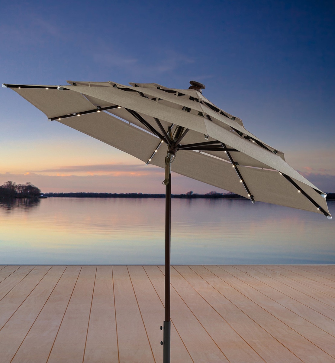 Sombrilla de Patio Proshade de 3.36m con Luces LED Color Beige Costco