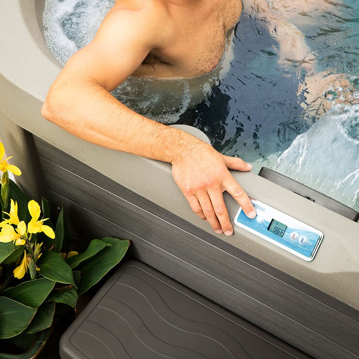 Aquaterra spa Maderas, 45-Jet para 5 o 6 personas, gris | Costco México