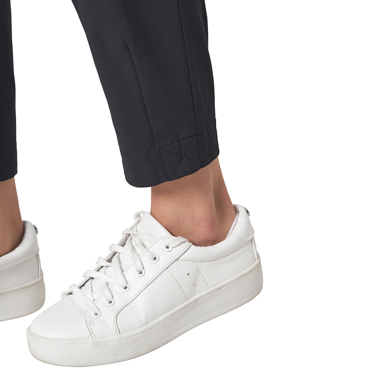 Modern Ambition Pantalones tipo Jogger para Dama Negro 6