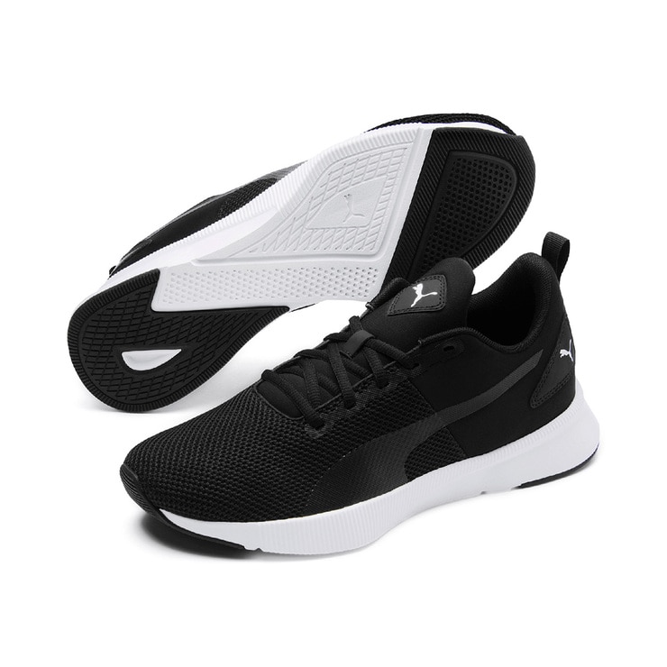 tenis pumas negro