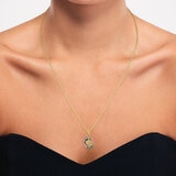 Collar con Dije de Nudo de Corazón, Oro 14k Collar con Dije de Nudo de Corazón, Oro 14k