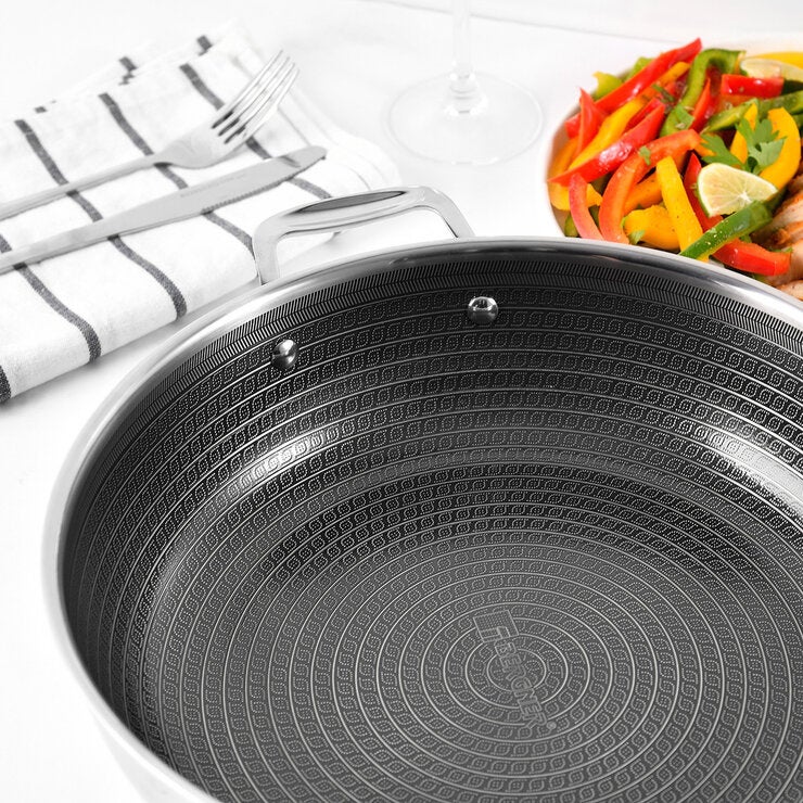 Bergner Sartén de Acero Inoxidable con Cerámica Antiadherente para Uso Diario con Tapa de 4.4 L Bergner Sartén de Acero Inoxidable con Cerámica Antiadherente para Uso Diario con Tapa de 4.4 L
