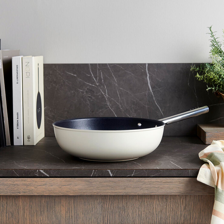 Smeg Wok de 30 cm, Varios Colores