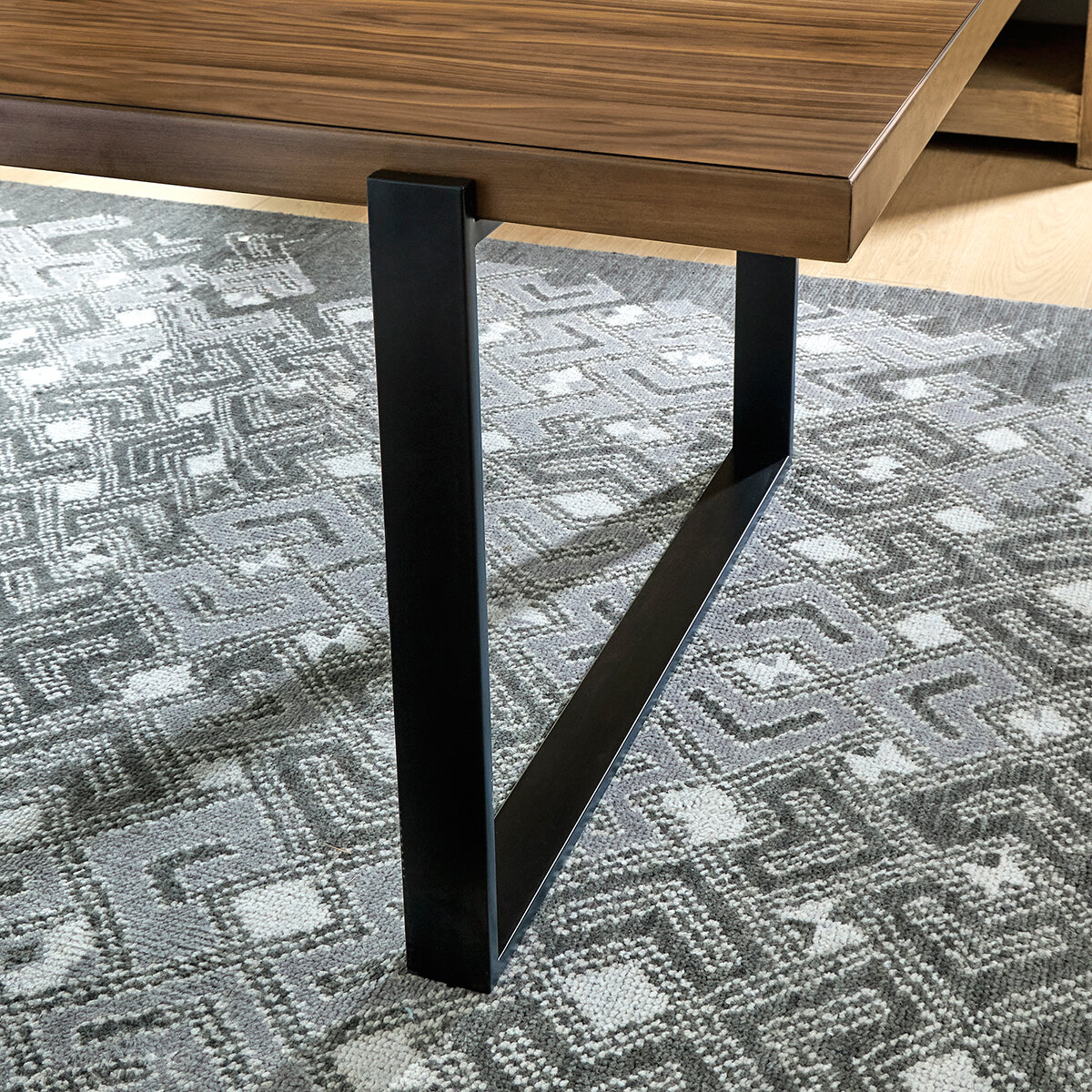 Universal Broadmoore, Tatum, Juego de Comedor de 5 piezas