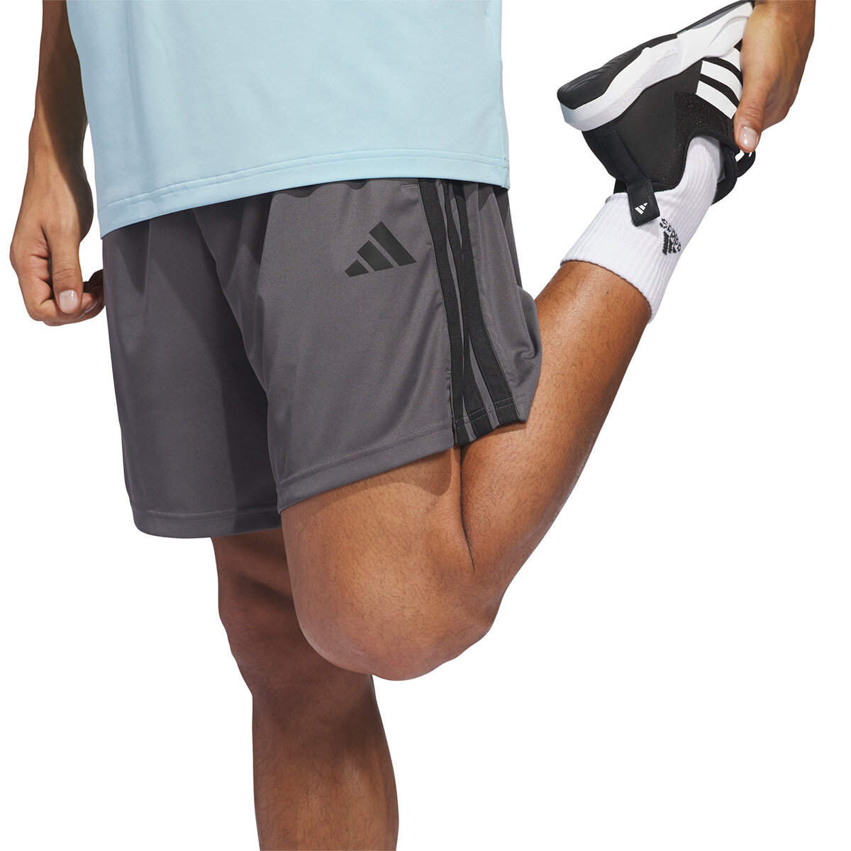 Adidas Shorts Deportivos para Caballero Gris Chica