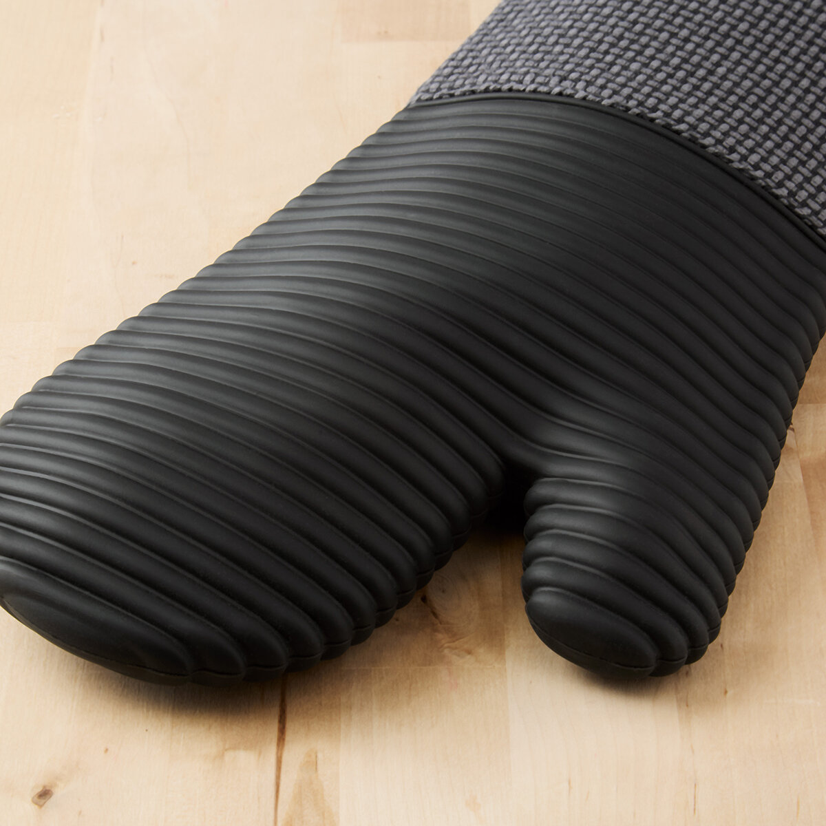 KitchenAid, Juego de 4 Piezas para Cocina de Silicona, Negro