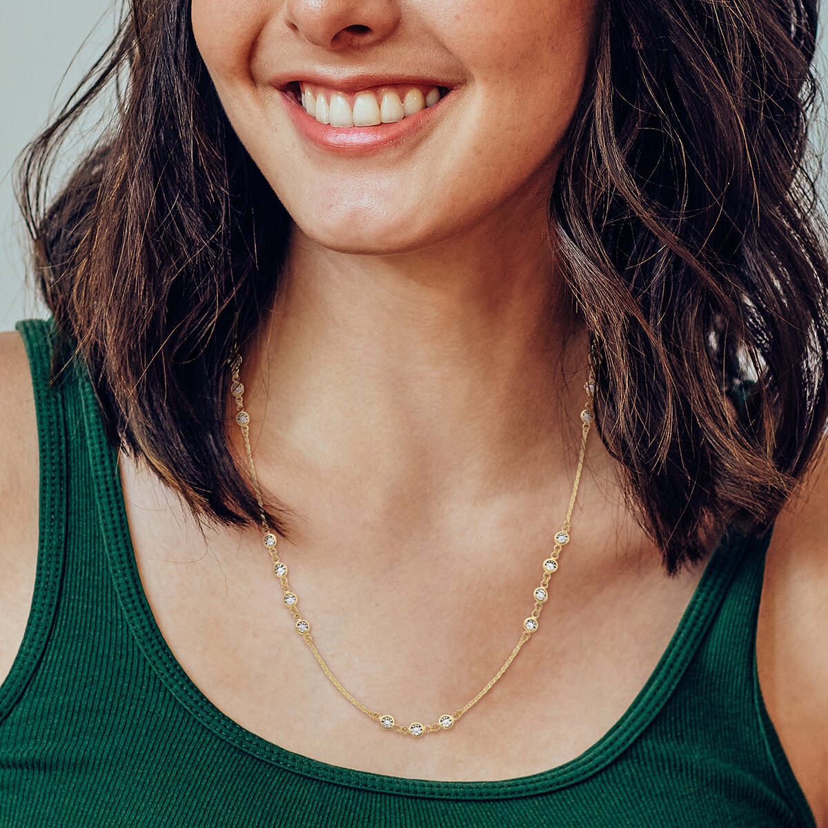 Collar de Estaciones Redondas, Oro Dos Tonos 14K